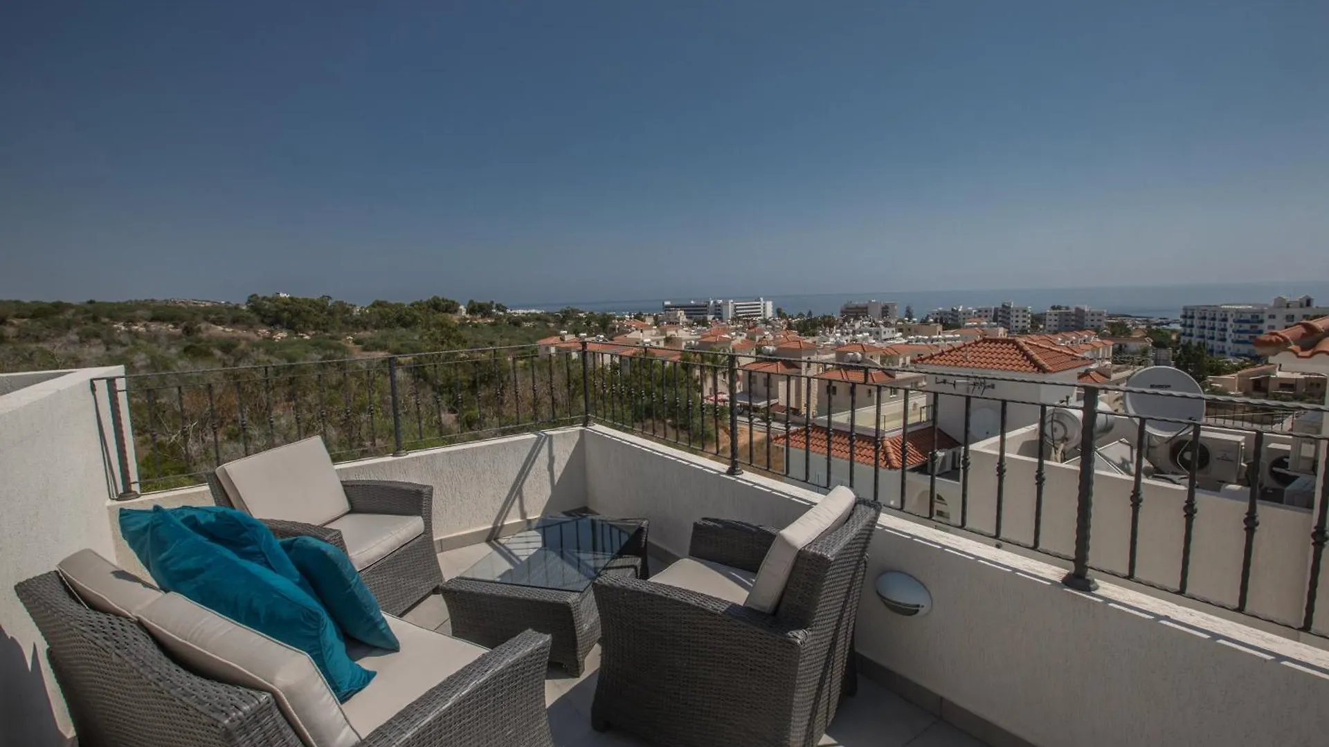 Romeo & Juliet Villa Protaras