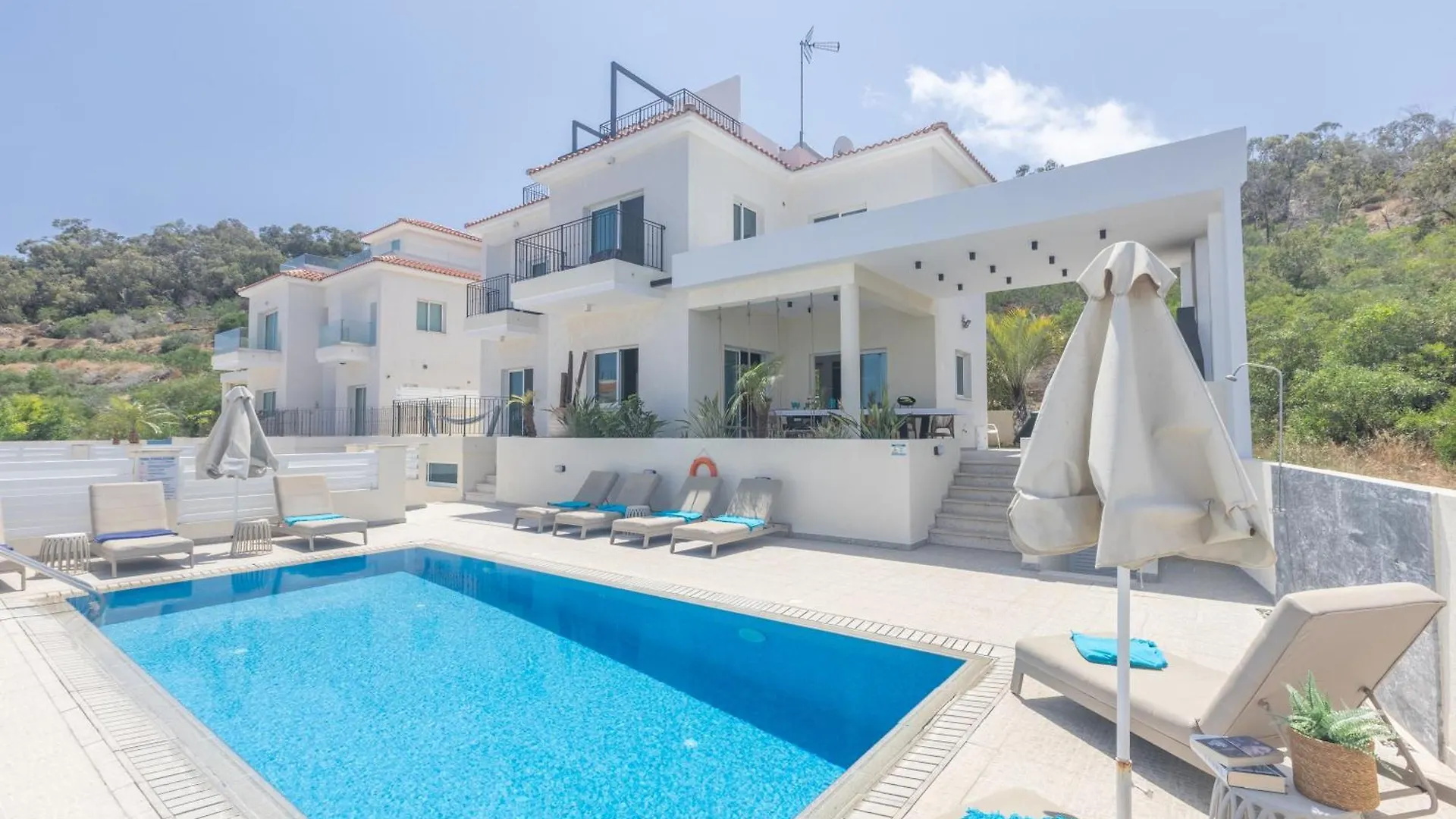 Romeo & Juliet Villa Protaras