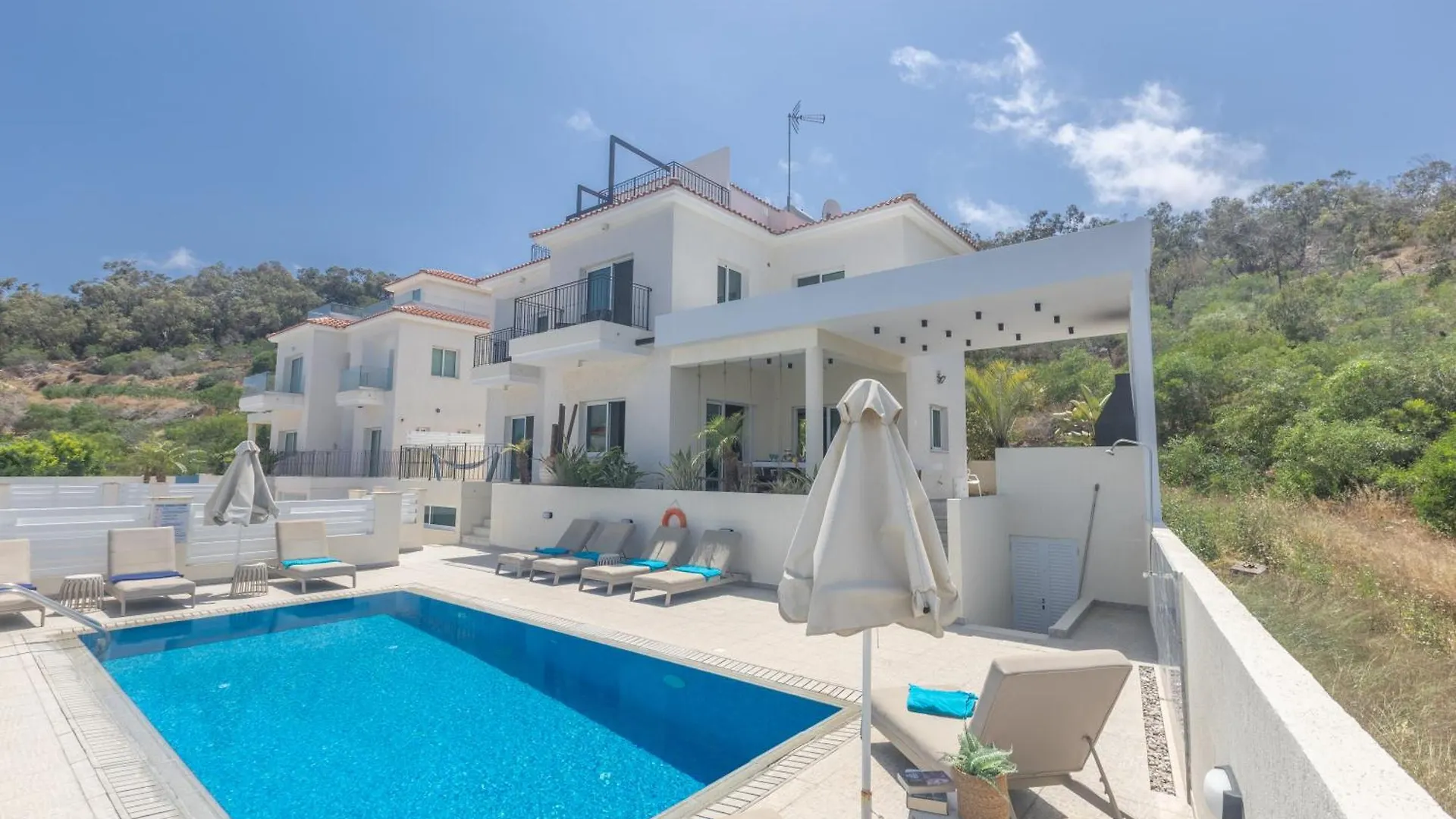 Romeo & Juliet Villa Protaras
