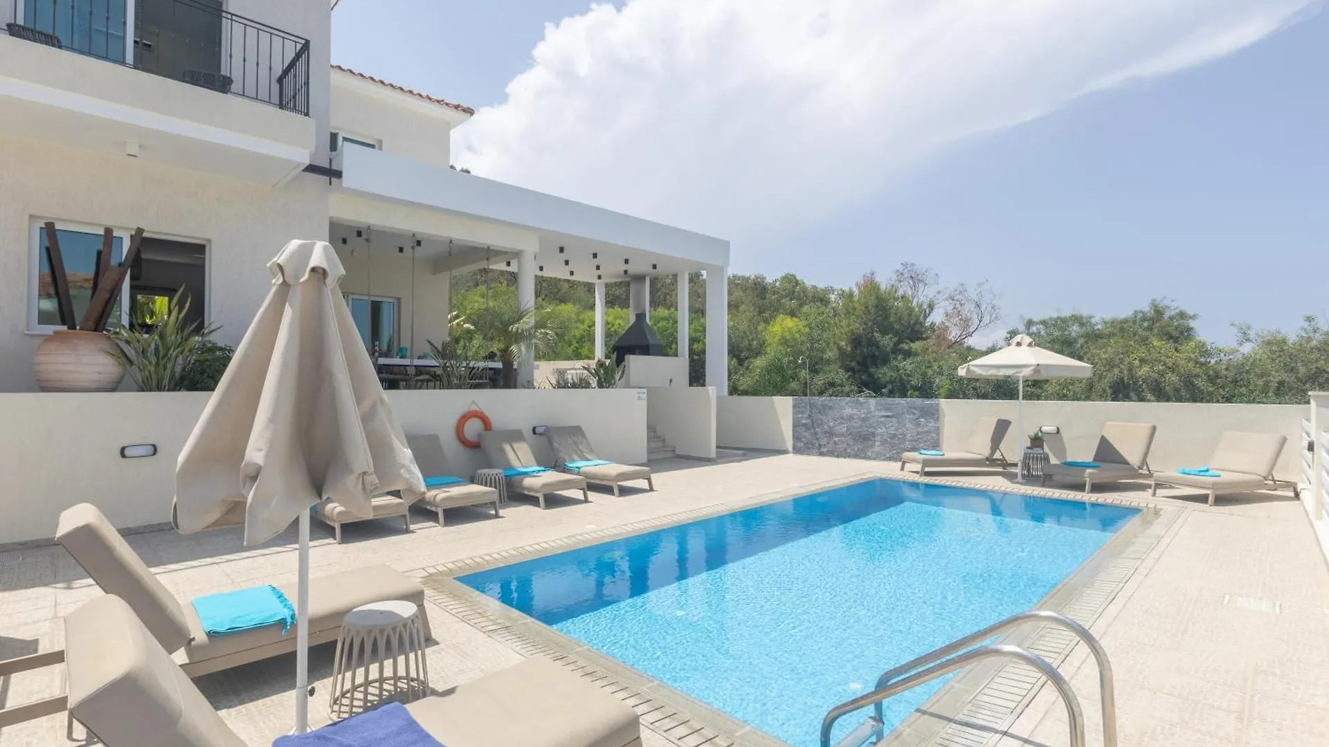 Romeo & Juliet Villa Protaras