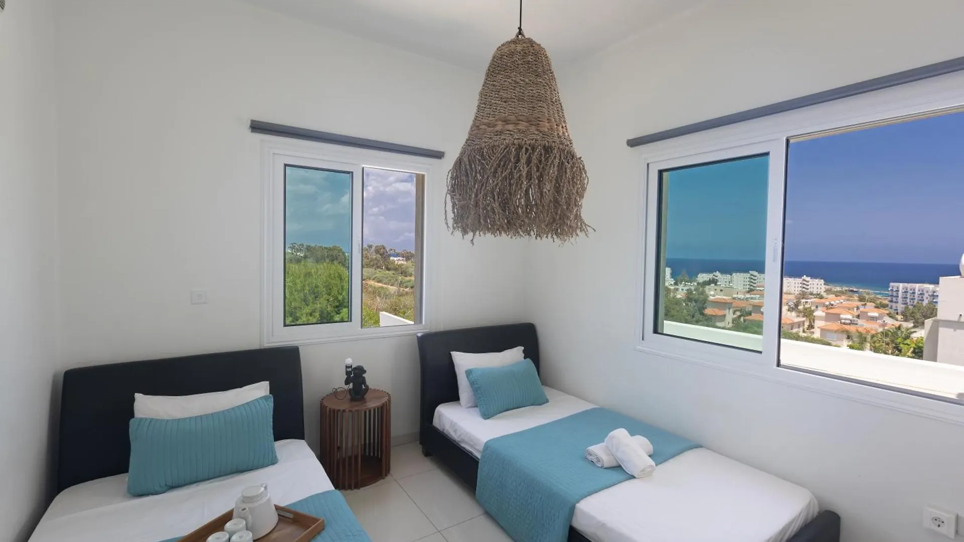 Romeo & Juliet Villa Protaras 0*,