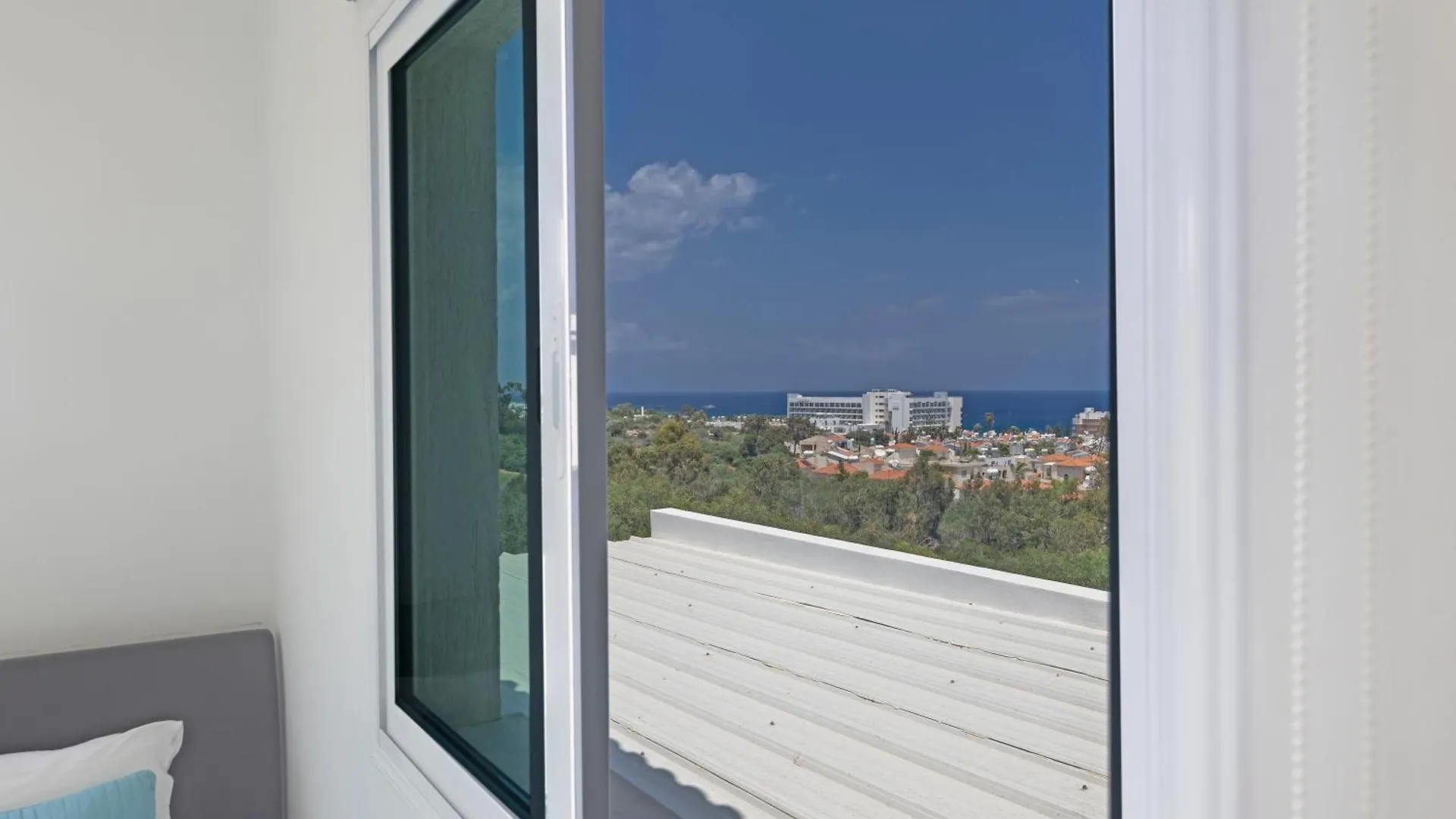 Romeo & Juliet Villa Protaras